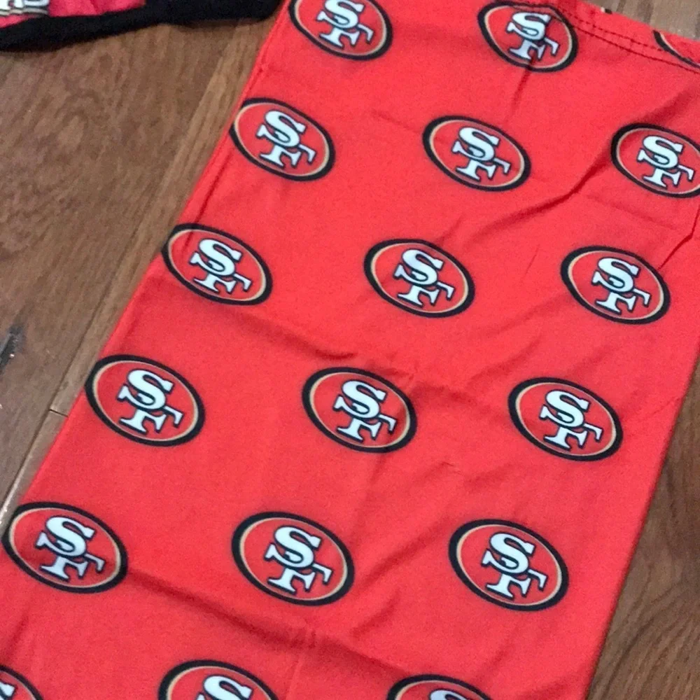 6/$20 New SF 49ers face mask and neck gaiter